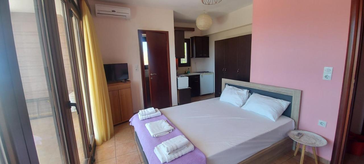 Golden View Apartments Myrina Limnos Extérieur photo