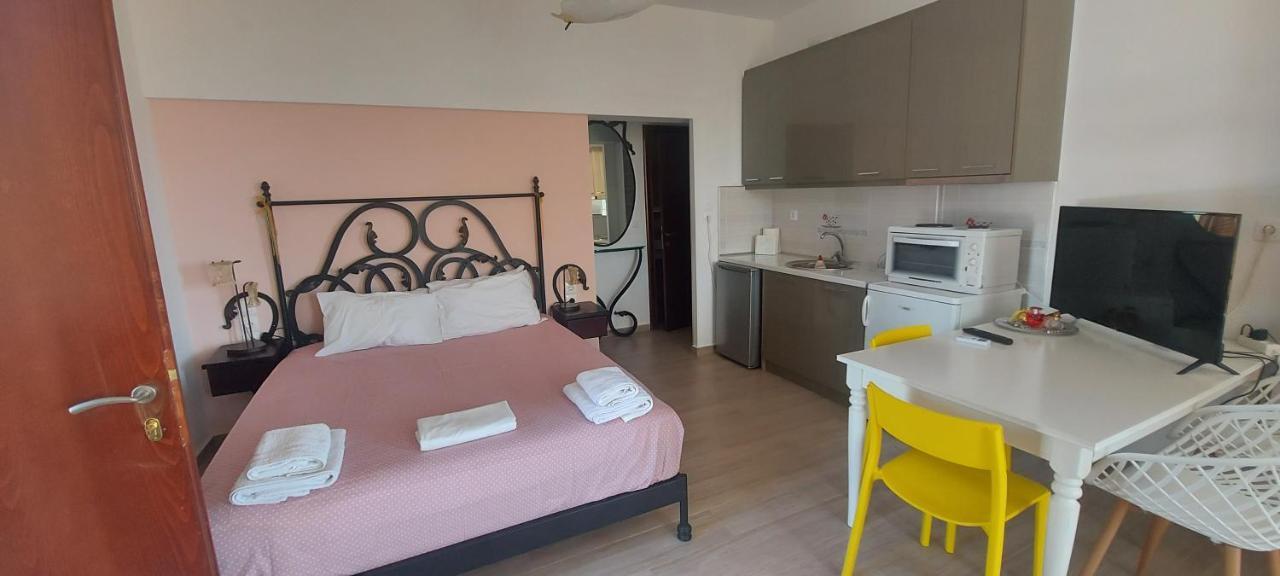 Golden View Apartments Myrina Limnos Extérieur photo
